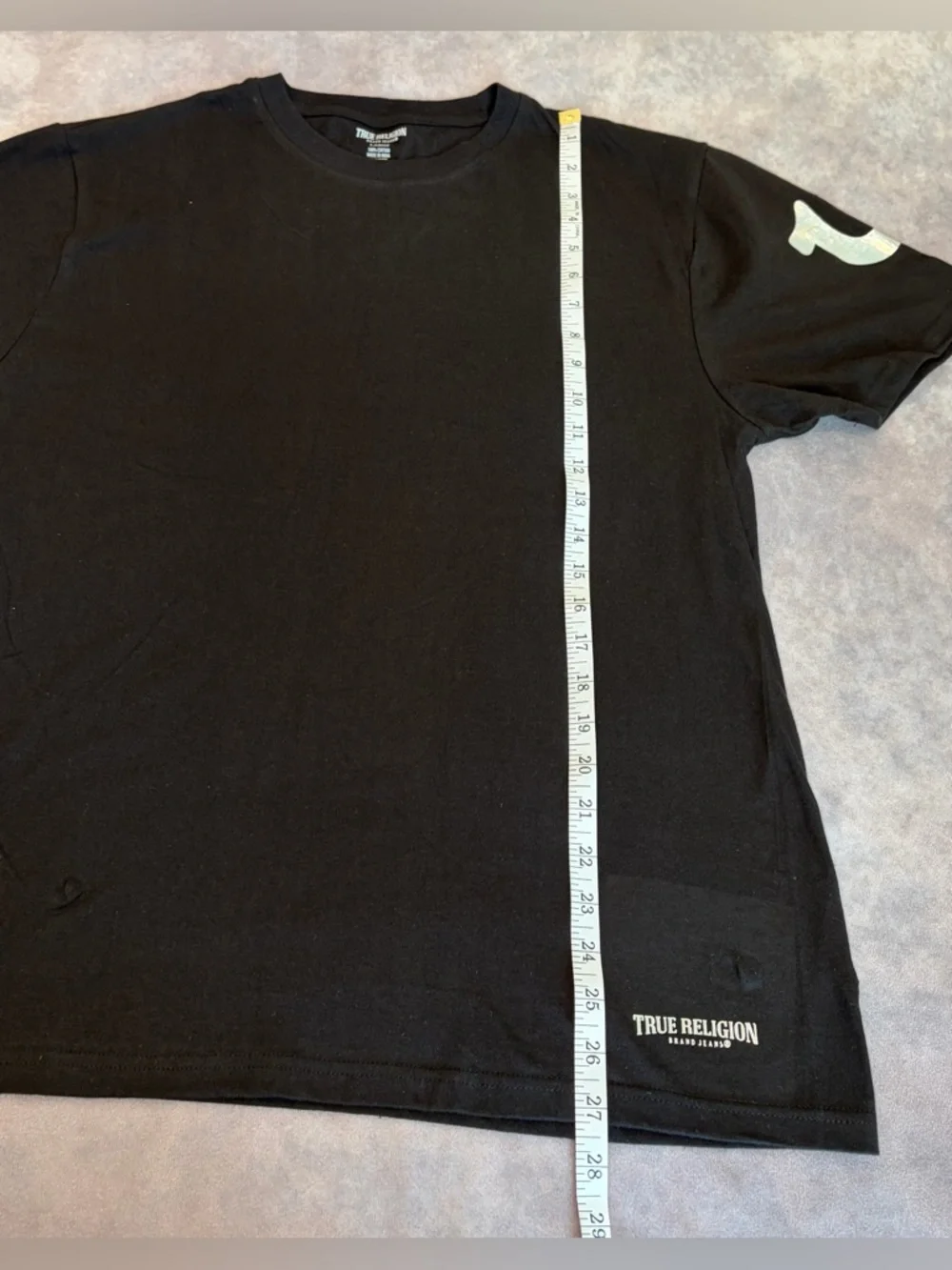 True Religion Size :L Black Short Sleeve Tee  Silver Foil Accent 100%  Cotton